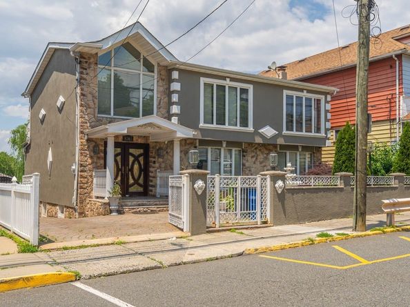 8205 Grand Ave, North Bergen NJ 07047