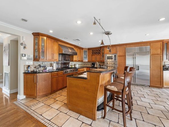8205 Grand Ave, North Bergen NJ 07047