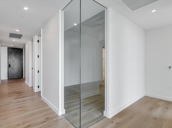 610 Davis ST 3801, Austin TX 78701