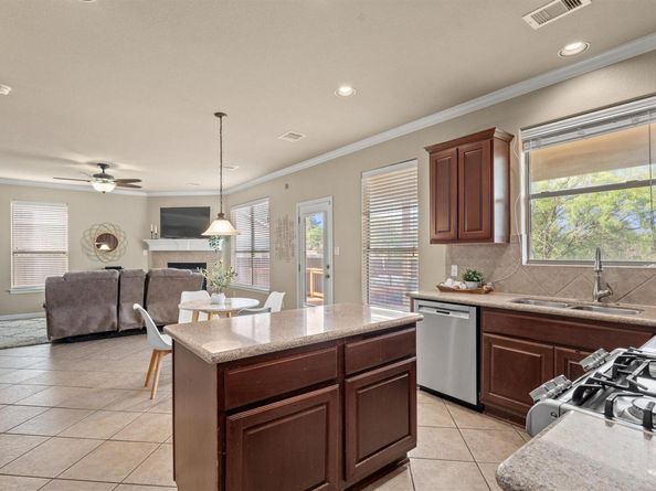 3517 Shellcastle LN, Round Rock TX 78681
