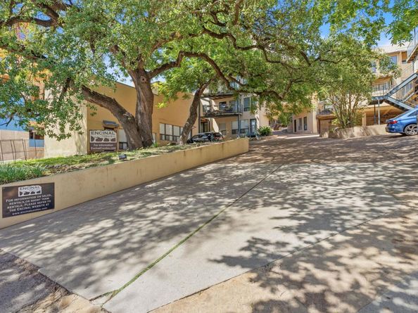 1106 W 6th ST 206, Austin TX 78703