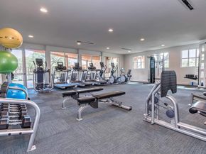 401 Lewisville LN, Leander TX 78641