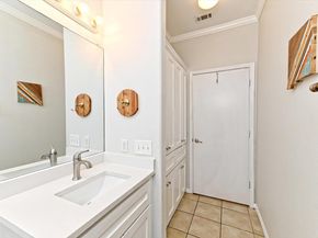 7312 Meador Ave, Austin TX 78752