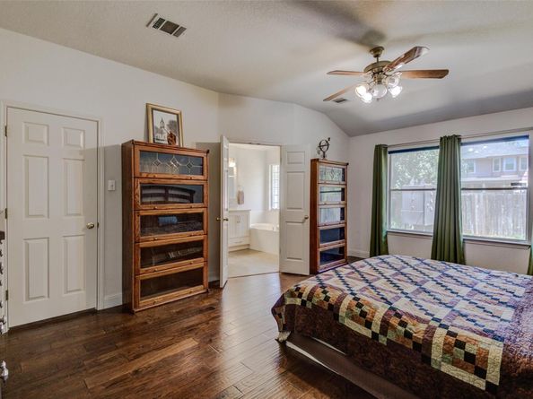 2410 Hutton LN, Leander TX 78641