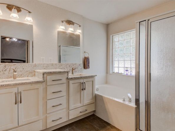 2410 Hutton LN, Leander TX 78641