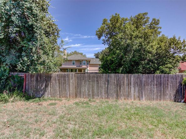 2410 Hutton LN, Leander TX 78641