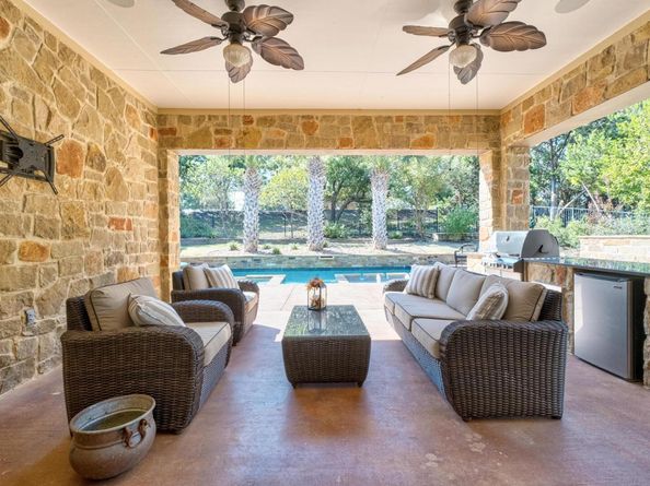 101 Rocky Coast DR, Austin TX 78738