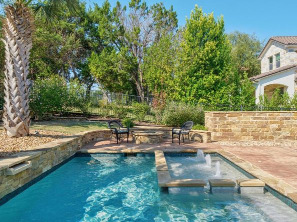 101 Rocky Coast DR, Austin TX 78738