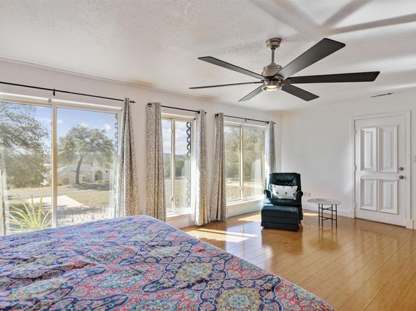 20632 Highland Lake DR, Lago Vista TX 78645