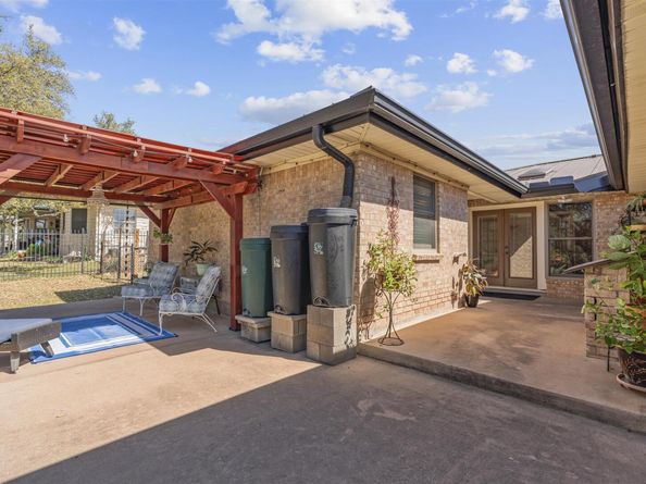 20632 Highland Lake DR, Lago Vista TX 78645