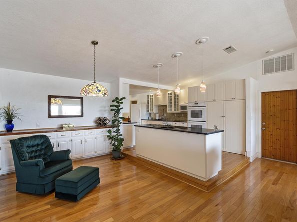 20632 Highland Lake DR, Lago Vista TX 78645