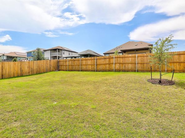 9601 Eloquence DR, Manor TX 78653