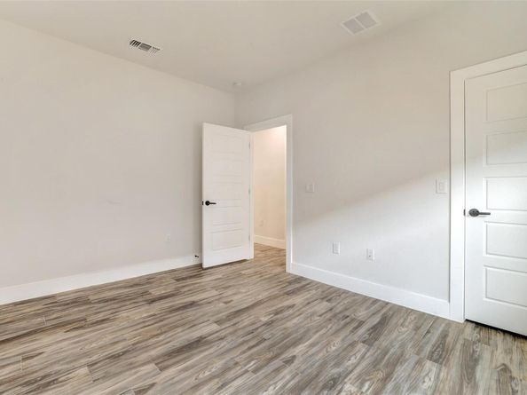 9601 Eloquence DR, Manor TX 78653