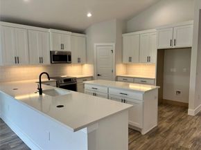 9601 Eloquence DR, Manor TX 78653