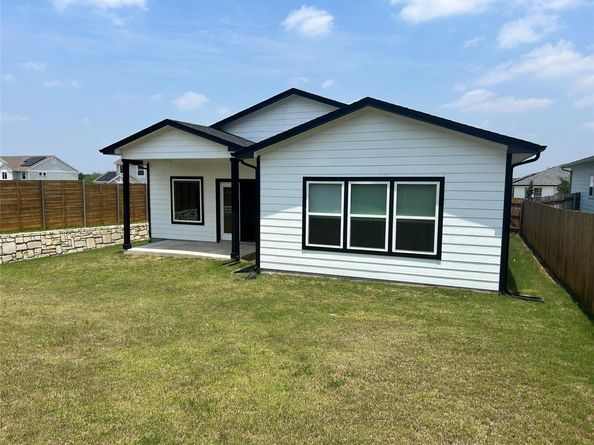 9601 Eloquence DR, Manor TX 78653