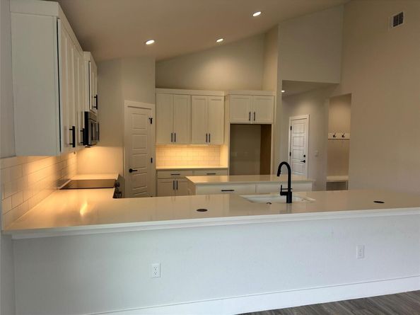 9601 Eloquence DR, Manor TX 78653