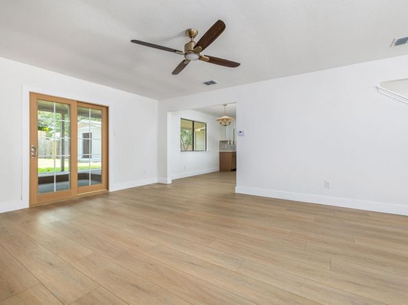 2609 Market Garden Ln, Austin TX 78745