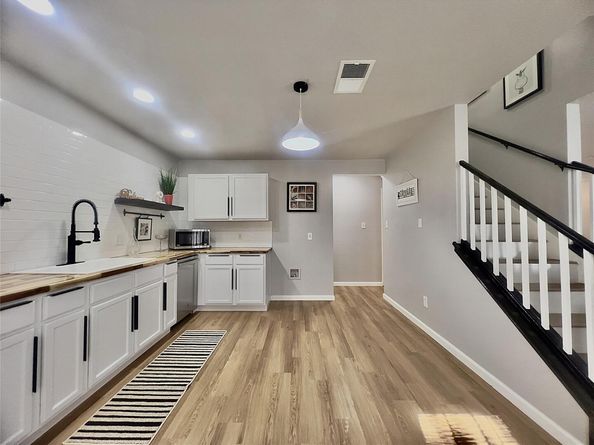 2411 Glen Field DR, Cedar Park TX 78613