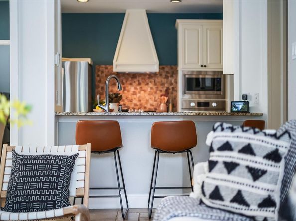 6101 Salcon Cliff DR, Austin TX 78749