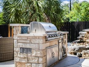 6101 Salcon Cliff DR, Austin TX 78749