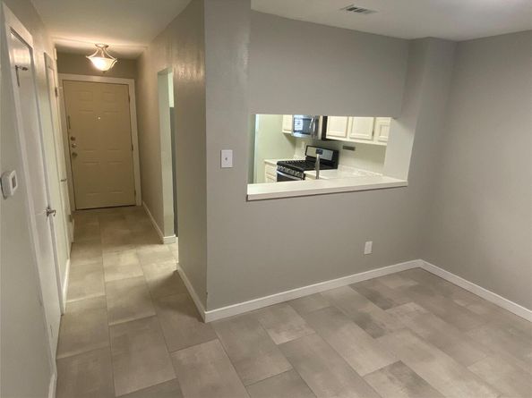 11404 Walnut Ridge DR 9, Austin TX 78753