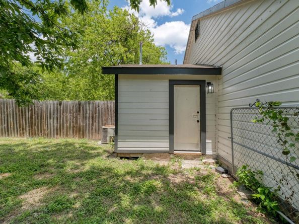 7406 Bethune Ave, Austin TX 78752