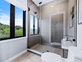516 Deckhouse DR, Point Venture TX 78645