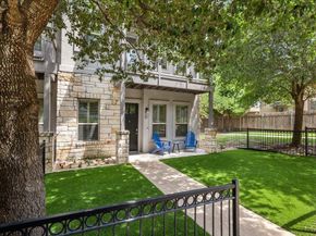 2520 Bluebonnet LN 21, Austin TX 78704