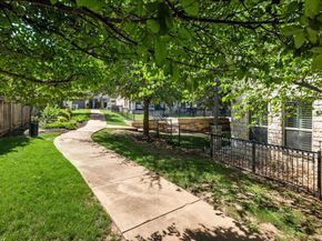 2520 Bluebonnet LN 21, Austin TX 78704