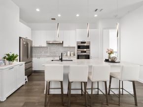 800 Embassy DR 609, Austin TX 78702