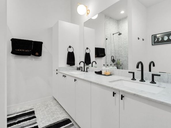 800 Embassy DR 609, Austin TX 78702