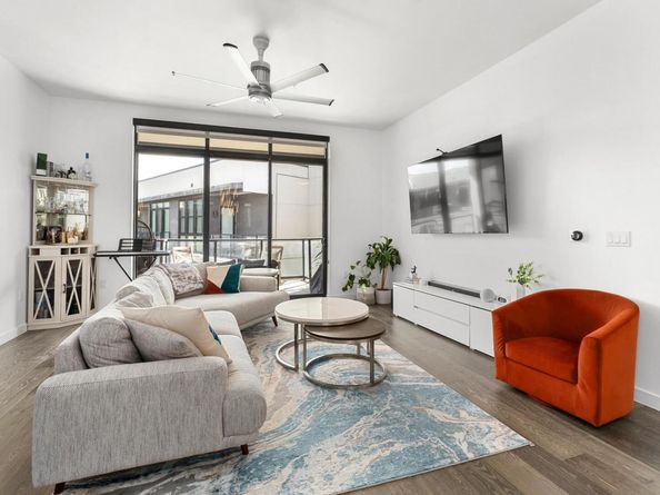800 Embassy DR 609, Austin TX 78702