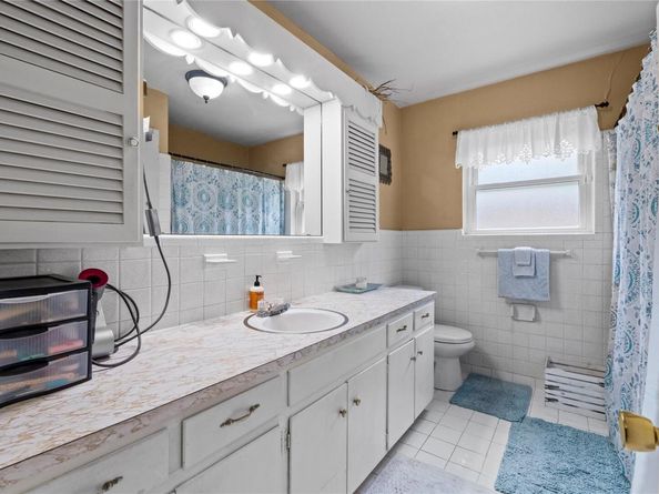 3206 Silverleaf DR, Austin TX 78757