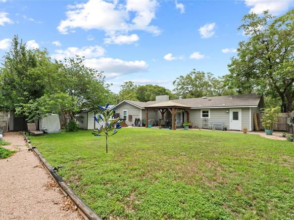 3206 Silverleaf DR, Austin TX 78757