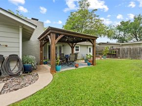 3206 Silverleaf DR, Austin TX 78757