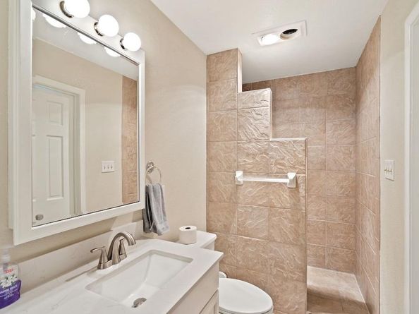 1601 Judy Lynn DR 207, Spicewood TX 78669