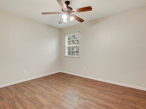 6902 Rifle BND, Austin TX 78736