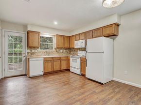 6902 Rifle BND, Austin TX 78736