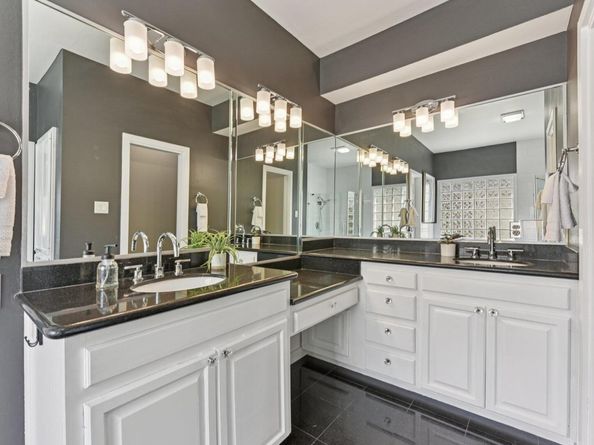 319 Hazeltine DR, Lakeway TX 78734