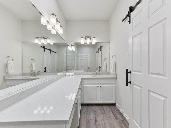 319 Hazeltine DR, Lakeway TX 78734