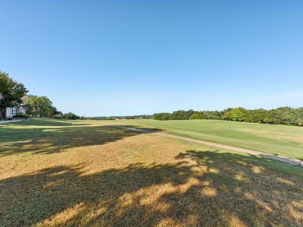 319 Hazeltine DR, Lakeway TX 78734