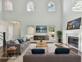 319 Hazeltine DR, Lakeway TX 78734