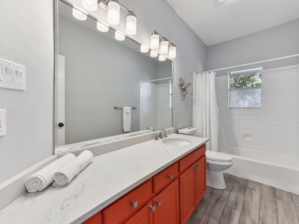 319 Hazeltine DR, Lakeway TX 78734