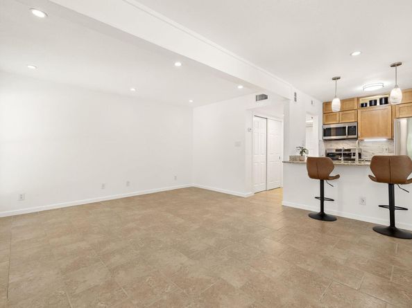 3431 North Hills DR 102, Austin TX 78731
