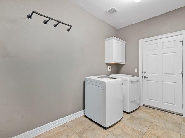 9512 Palmbrook DR, Austin TX 78717