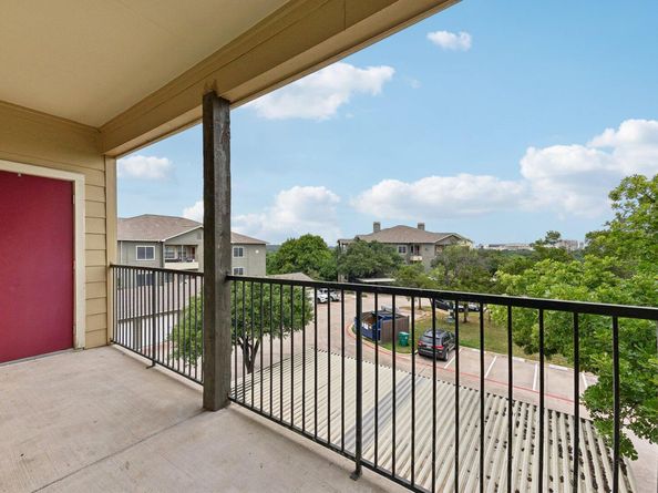 2320 Gracy Farms LN 936, Austin TX 78758