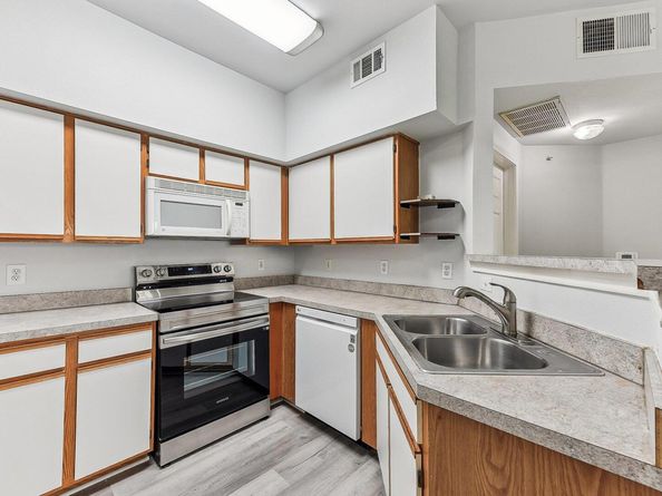 2320 Gracy Farms LN 936, Austin TX 78758