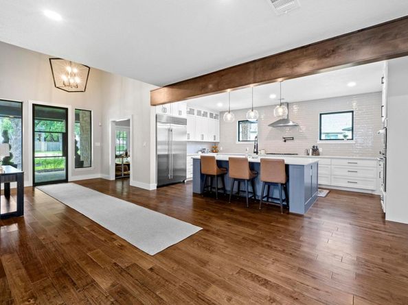 104 Hazeltine DR, Georgetown TX 78628