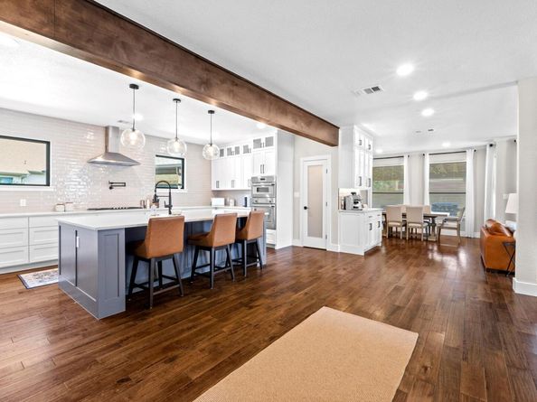 104 Hazeltine DR, Georgetown TX 78628