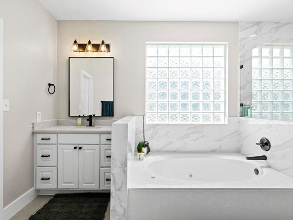 104 Hazeltine DR, Georgetown TX 78628